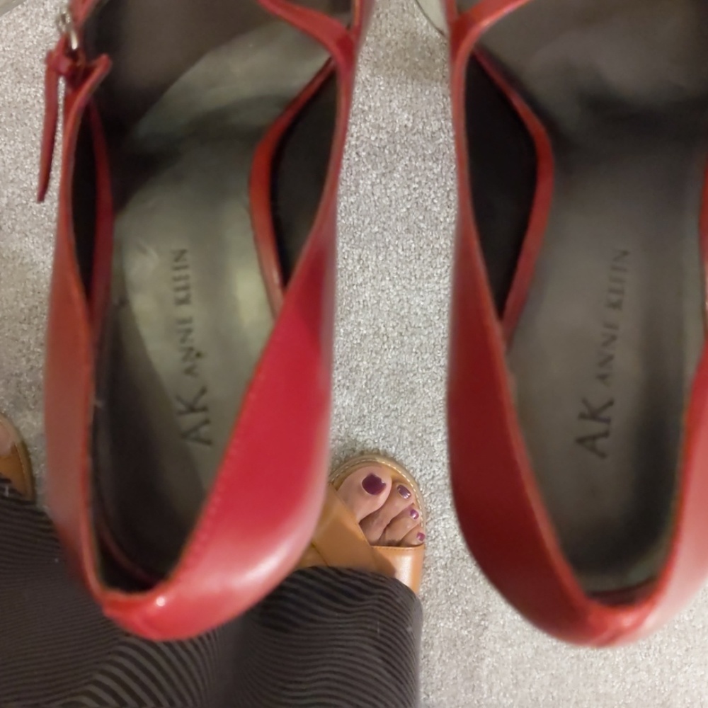Shoes - Picture 2 of 4